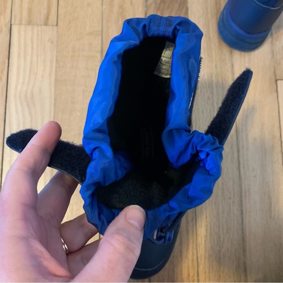 Lands End Youth Blue Snow Boots Hook and Loop Closure Adjustable Size 11 - Picture 4 of 7